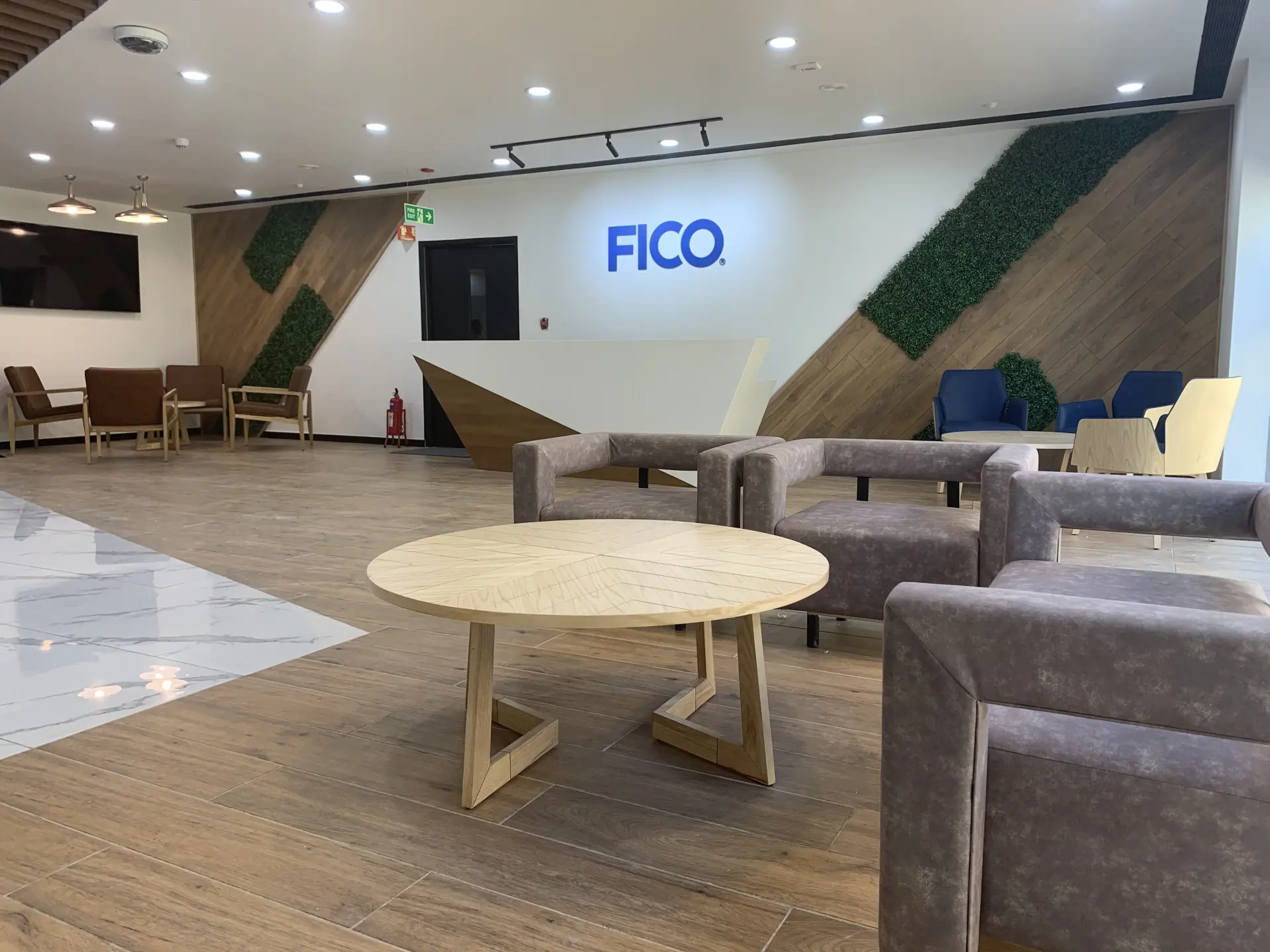 FICO — cover photograph