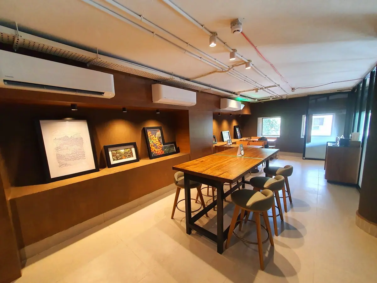 Starbucks Adyar — image 2