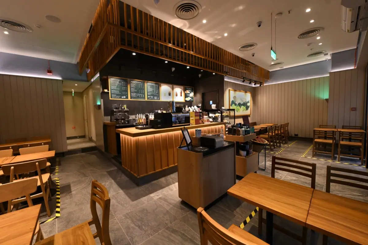 Starbucks Ghatkopar East — image 1