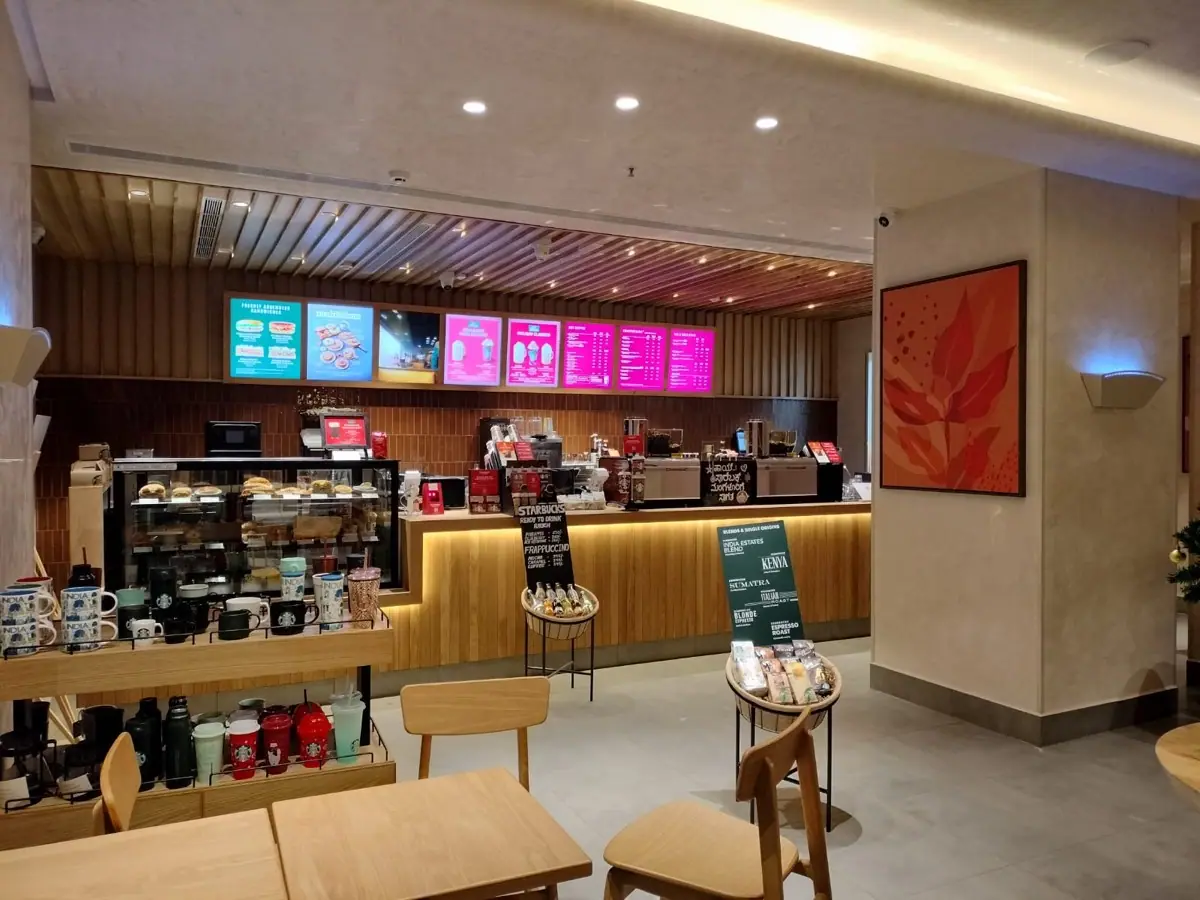 Tata Starbucks – Fiza Mall — cover photograph